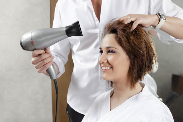 Stop Wasting Your Time In Salon and Get All Beauty Services At Home